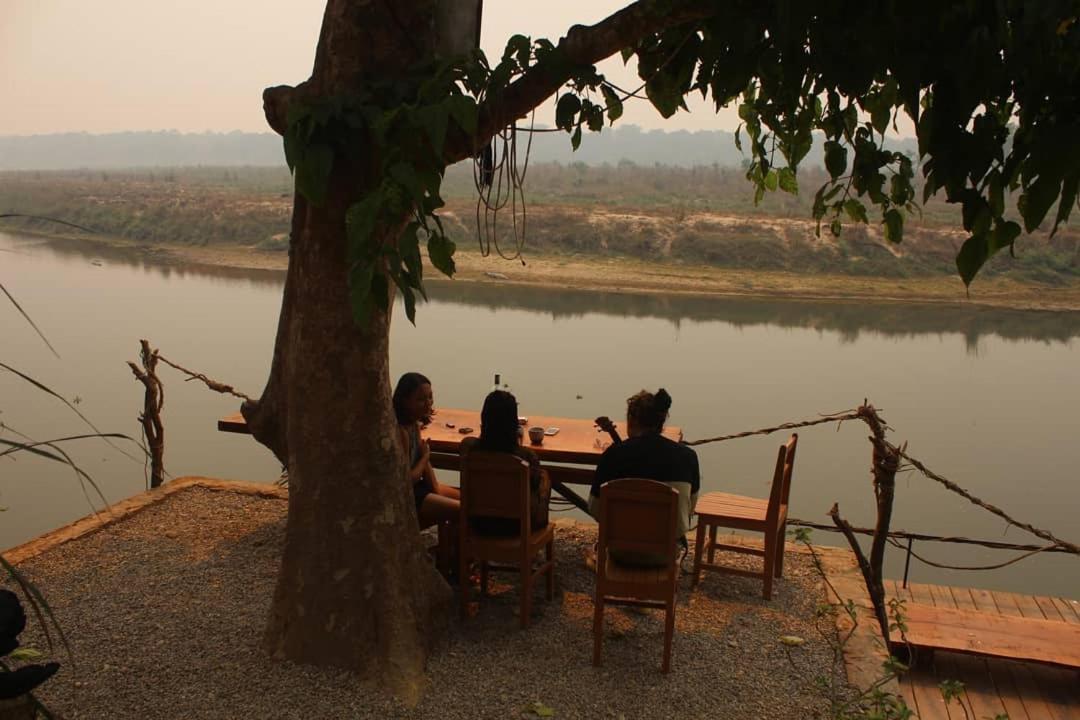Happy Lemon Tree Lodge سوراها المظهر الخارجي الصورة
