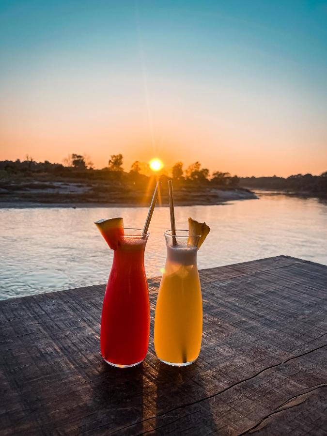 Happy Lemon Tree Lodge سوراها المظهر الخارجي الصورة