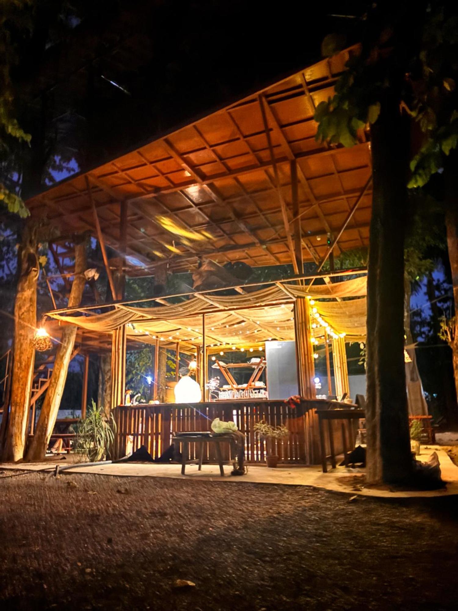 Happy Lemon Tree Lodge سوراها المظهر الخارجي الصورة